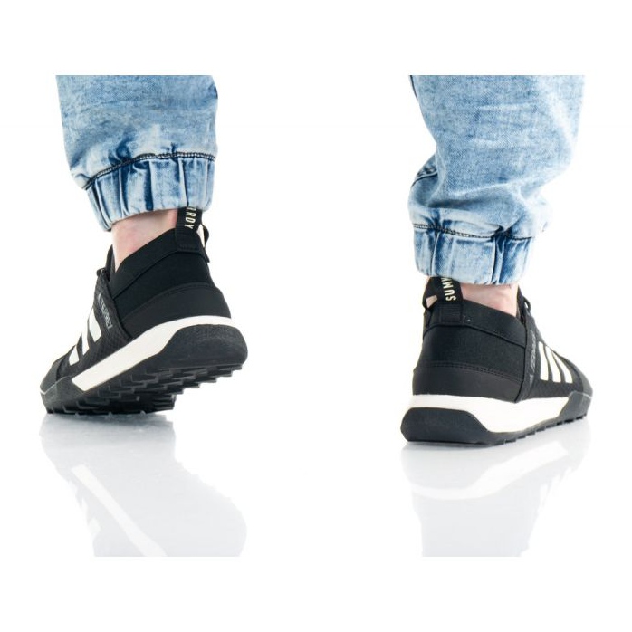 Skor adidas Terrrex Daroga H.RDY M BC0980 svart 1