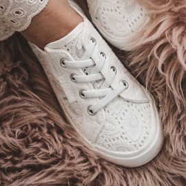 Genombrutna Sneakers Big Star JJ374134 Vit 6