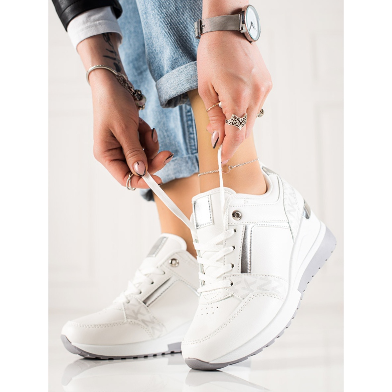 TRENDI Snygga wedge sneakers vit 1