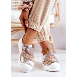 Slip-On Sneakers i läder för kvinnor Maciejka 05488-11 Vit 2