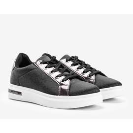 Mattsvarta sneakers med vit Shift-sula 1