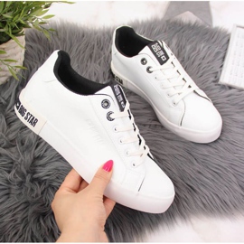 Låga sneakers med ekoläder Big Star W II274031 vit 1