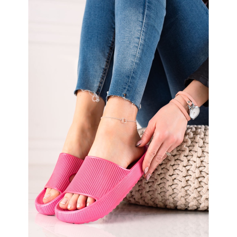 TRENDI Rosa tofflor 1