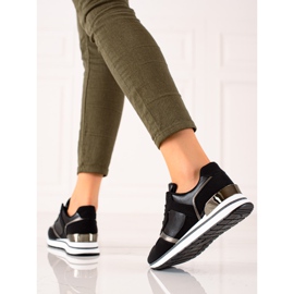 TRENDI Svarta sneakers på plattformen 2