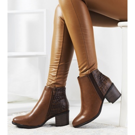 Villa bruna isolerade stövlar 1