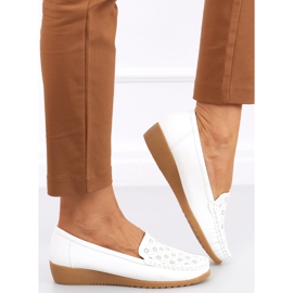 Cukki White genombrutna loafers för kvinnor vit 2
