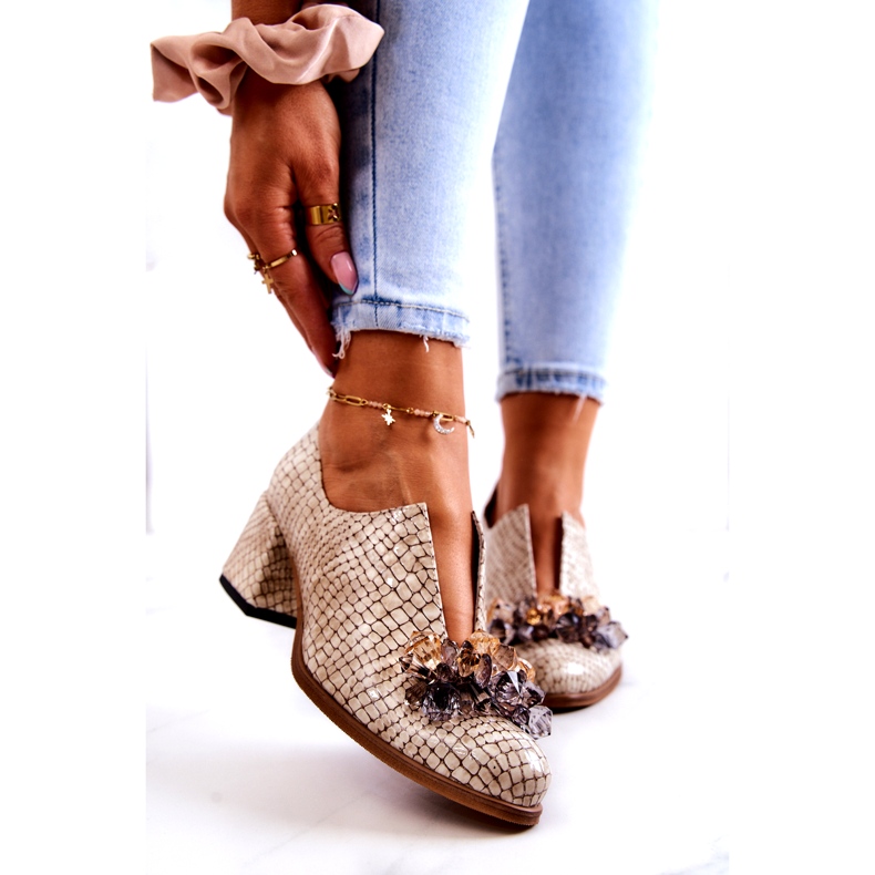 PA2 Elegant högklackat läder med beige Delaver-dekoration 1