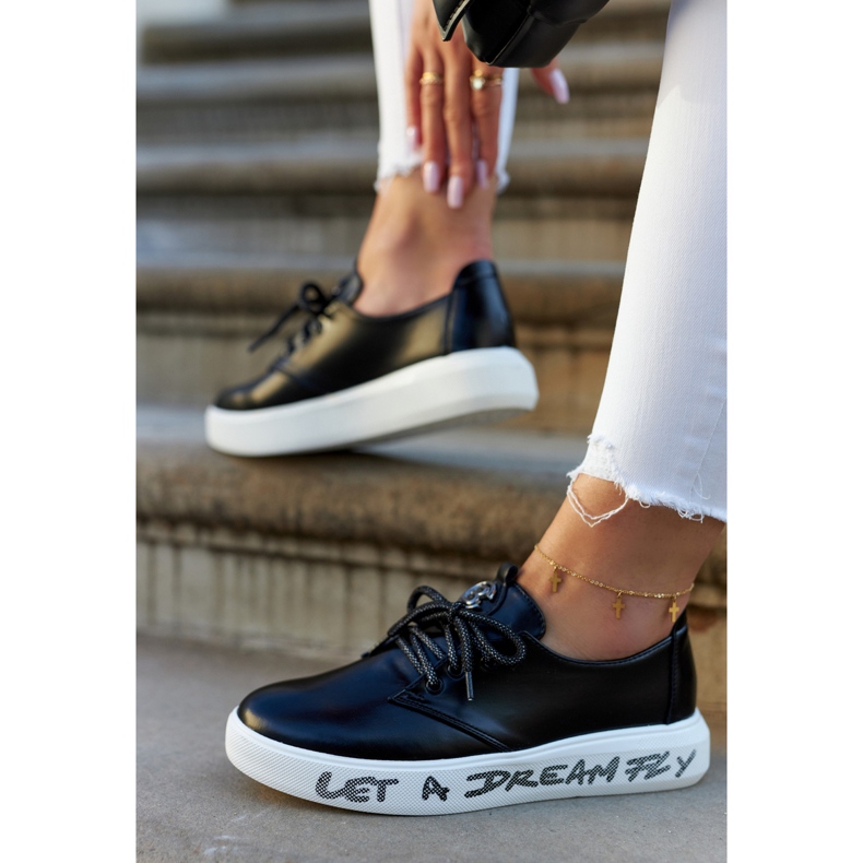 S.Barski Sneakers i läder för kvinnor med svart Carrey-dekoration 1