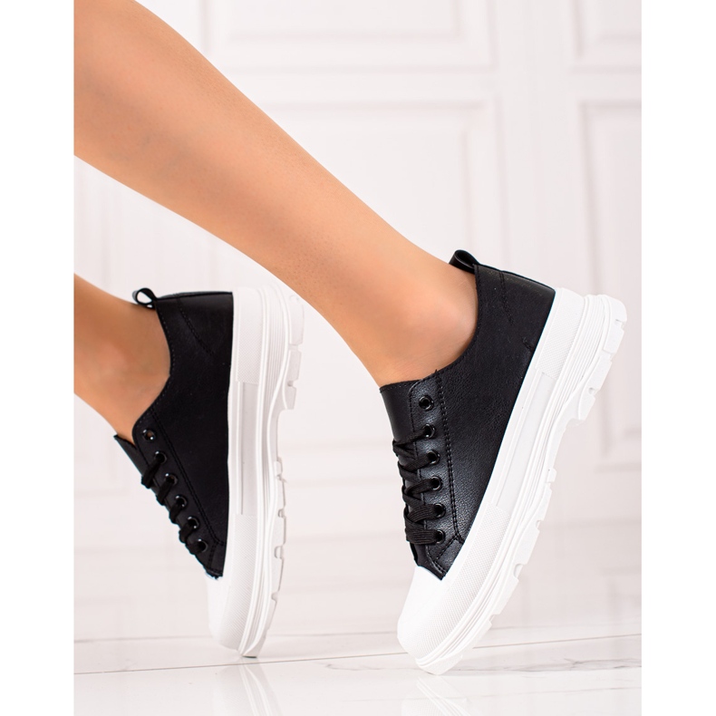 TRENDI Casual svarta sneakers 2