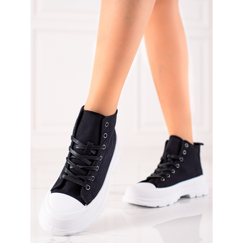 TRENDI Textil svarta sneakers 1