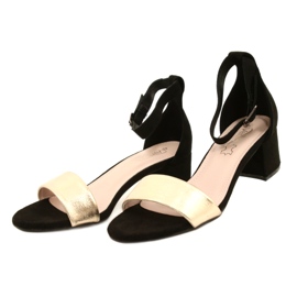 Svarta och guld sandaler på en bar Evento 20SD98-1618 gyllene 2