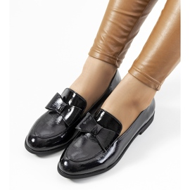 Svarta, lackade damskor Flora 1