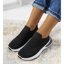 Svarta slip-on sneakers från Winston 2