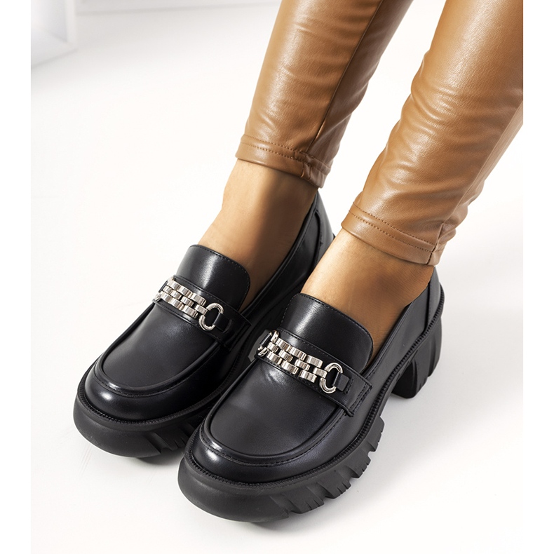 Svarta loafers på en tjock Ruth-sula 1
