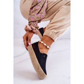 Espadrillor för kvinnor på plattformen Cross Jeans JJ2R4015C Svart 1