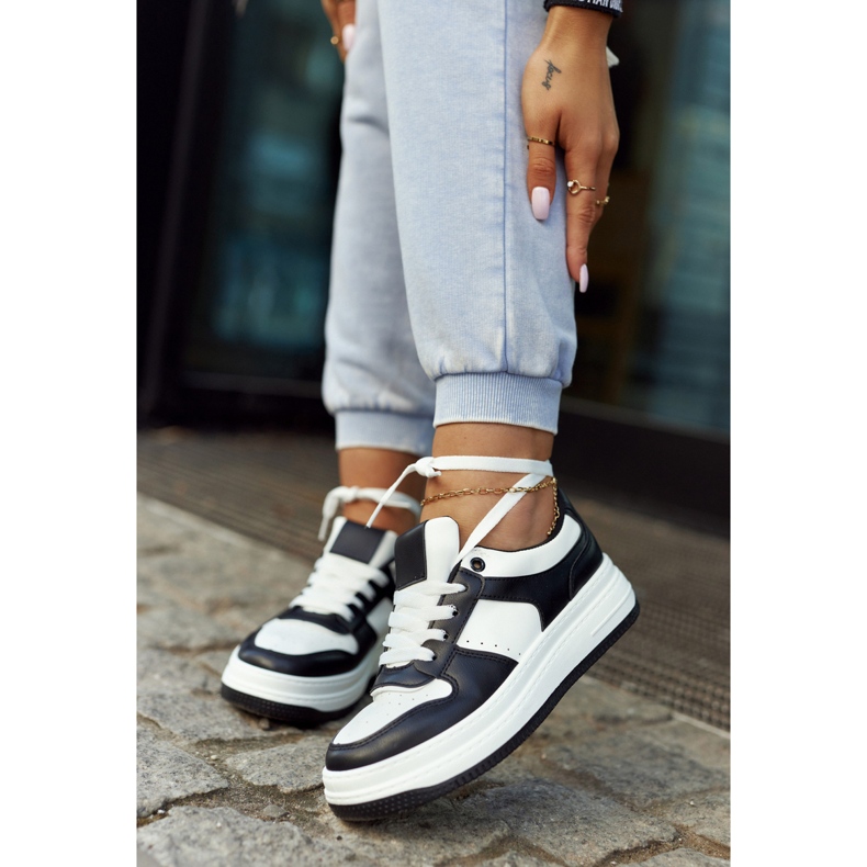 FG2 Damsportskor vita och svarta New Haven 1