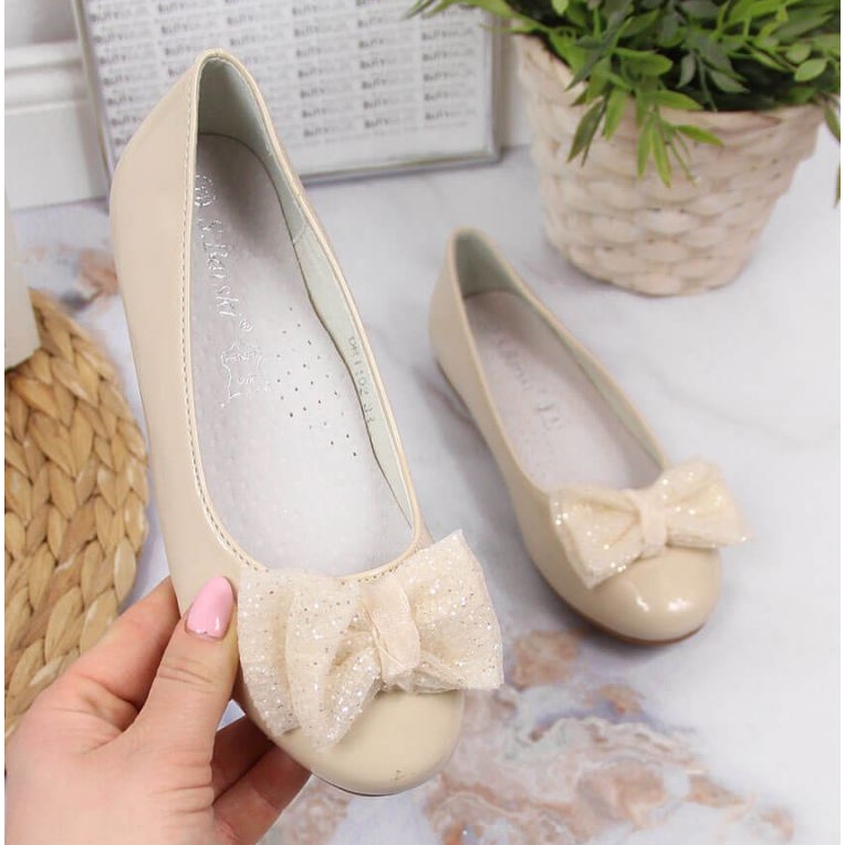 Lackade ballerinor S. Barski Jr. OLI153B beige 1