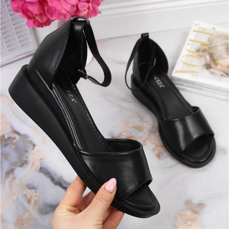 Svarta Vinceza W JAN102A kilsandaler 1