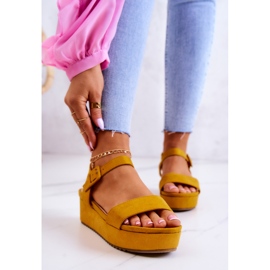 FW1 Mocka Sandaler På Den Gula Sariah Plattformen 1