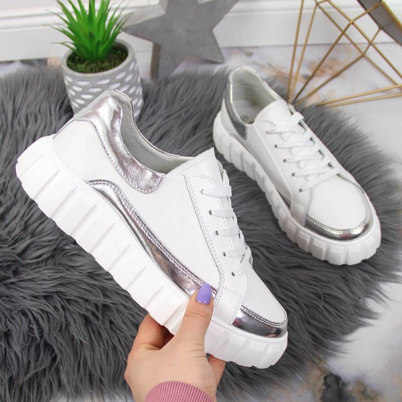 Läderskor på S. Barski W OLI161 plattform vit 1