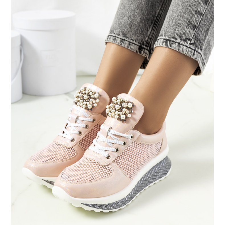 Rosa holografiska sneakers från Saggers 1