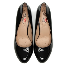 Yes Mile Lackade pumpar svart 1