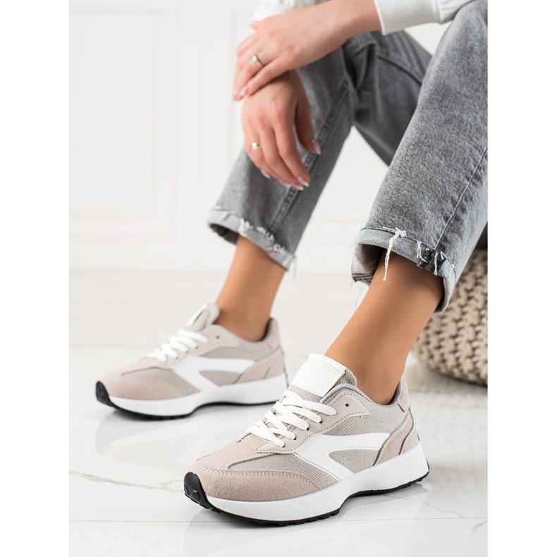 TRENDI Klassiska sportskor beige 1