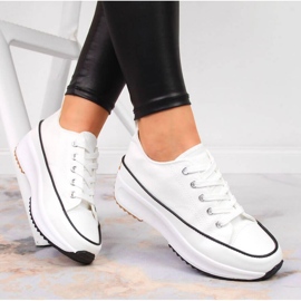 Vita sneakers på McKeylor W JAN93A-plattformen 2