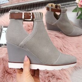 Gråa genombrutna wedge sneakers Filippo W PAW117B 1