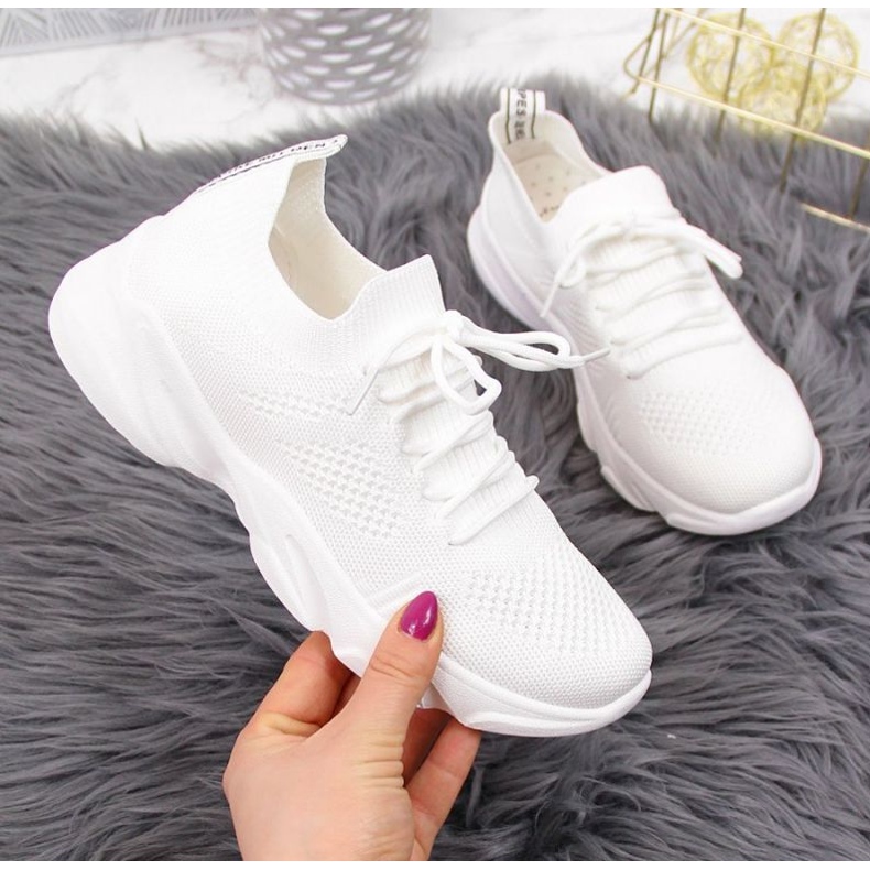 Filippo W PAW223B vita sportskor 1