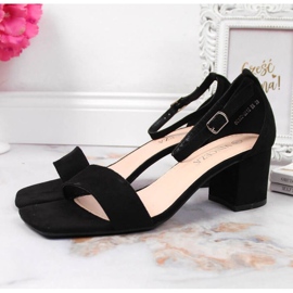 Svarta sandaler på Vinceza W JAN107A stolpen 2