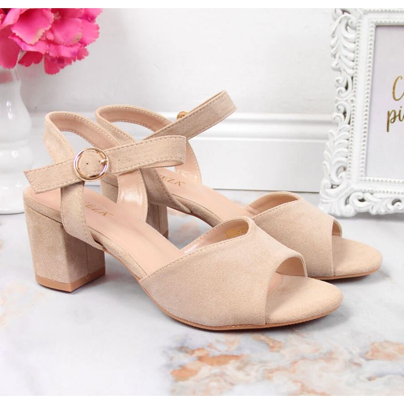 Sandaler på Vinceza W JAN113B beige stolpe 2