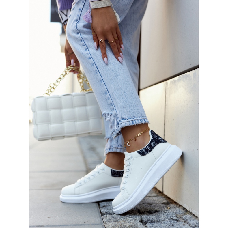 FE1 Klassiska damsportskor svart och vit Meleris 1