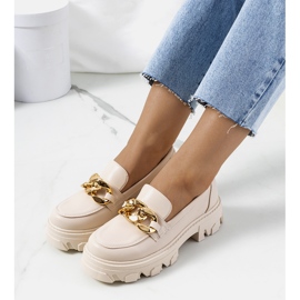 Beige loafers med Fouzia-kedja 1