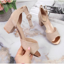 Sandaler på Vinceza W JAN96D beige stolpe 1