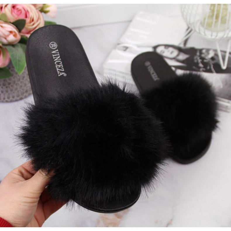 Svarta Vinceza W JAN97A pälstofflor 1