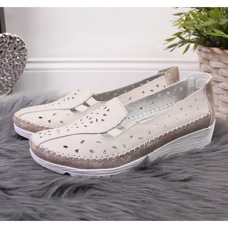 Kilskor i läder beige T.Sokolski W SCA156 2