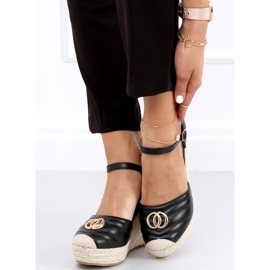 Aika Svarta kilasandaler 2