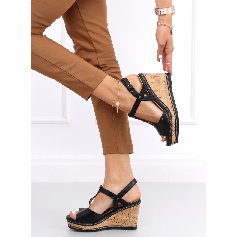 Nancy Black kilasandaler svart 1