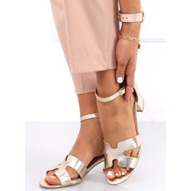 Nabila Gold högklackade sandaler gyllene 1