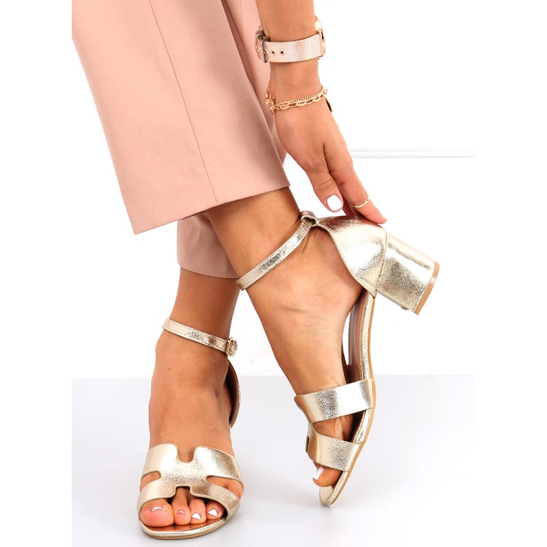 Nabila Gold högklackade sandaler gyllene 2