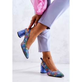 Läderpumpar på en stång Maciejka 05427-06 Flerfärgad blå 2