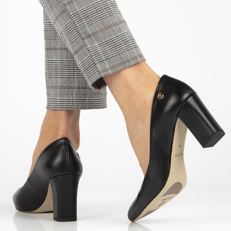 Filippo Premium 2031 svarta pumpar 1