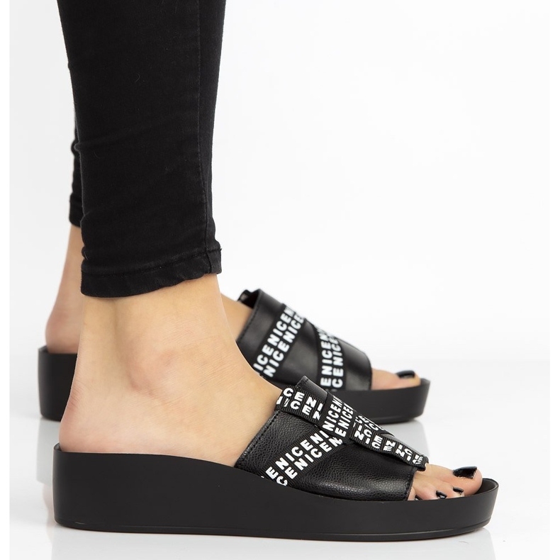 Skinntofflor Filippo DK2061 / 21 Bk svarta 2