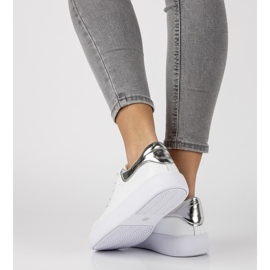 Läderskor Filippo DP2157 / 21 Wh vita 2