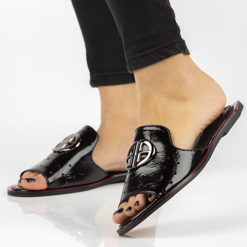 Filippo DK2353 / 21 Bk svarta tofflor 1