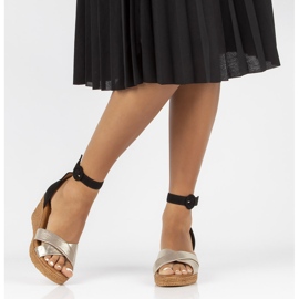 Lädersandaler Filippo 04565-25 / 00-5 guld och svart gyllene 1