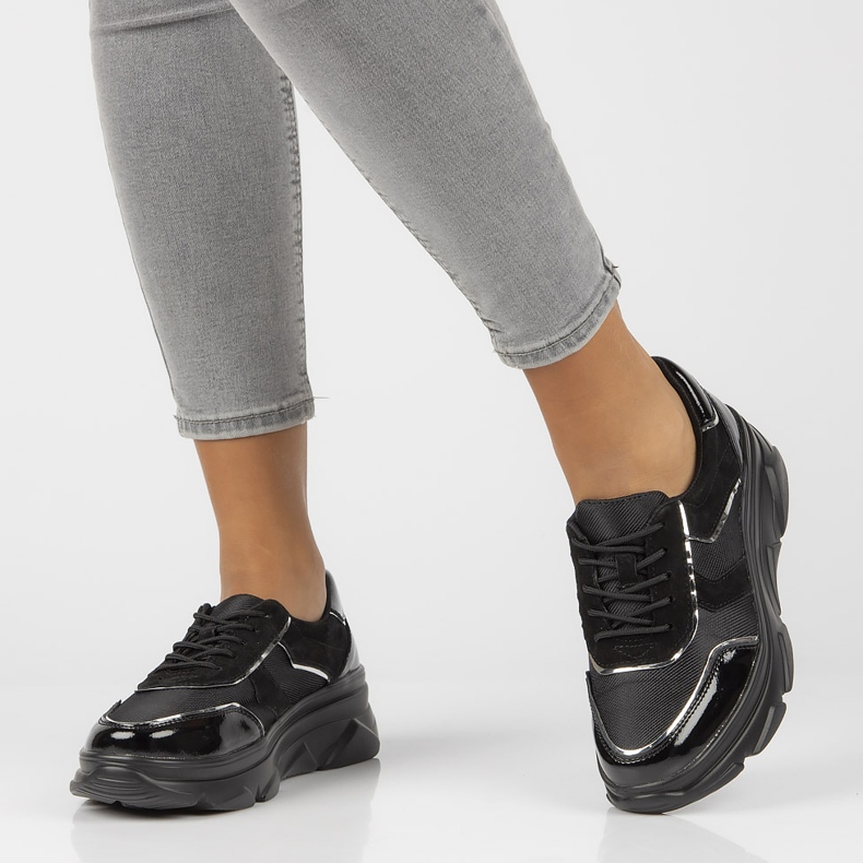 Skinnsnörade sneakers Filippo DP3178 / 21 Bk svarta 1