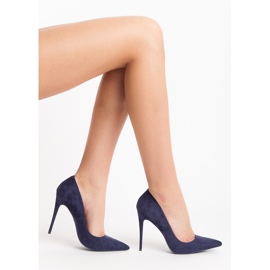 Betler Pumpar På En Pin purpur 1