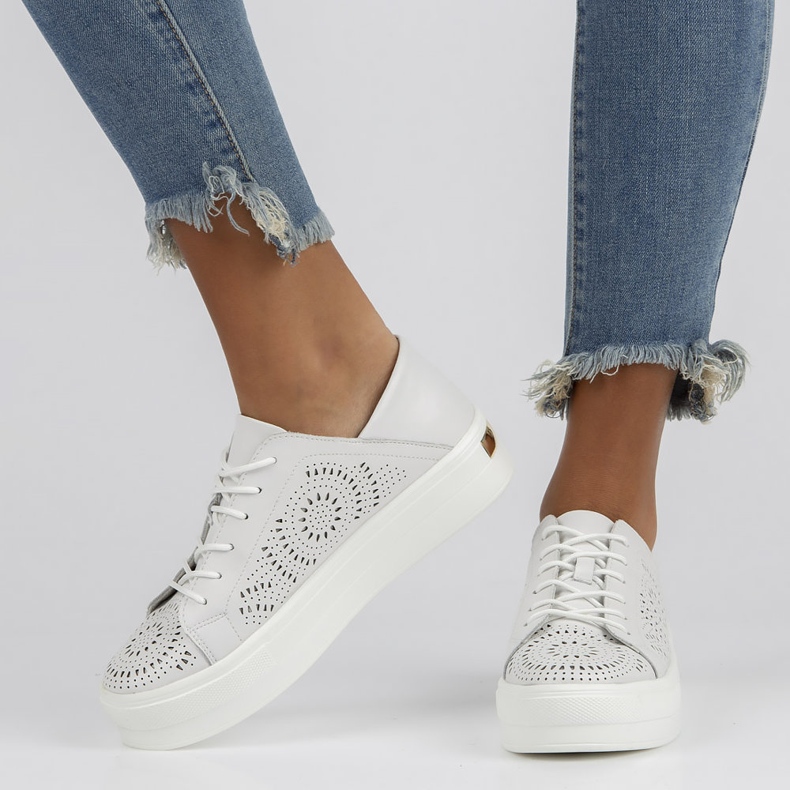 Läderskor FILIPPO DP3529 / 22 Wh vita 2